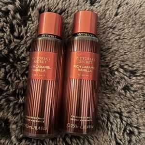 VICTORIA’S SECRET RICH CARAMEL
VANILLA MIST SPRAY LOT